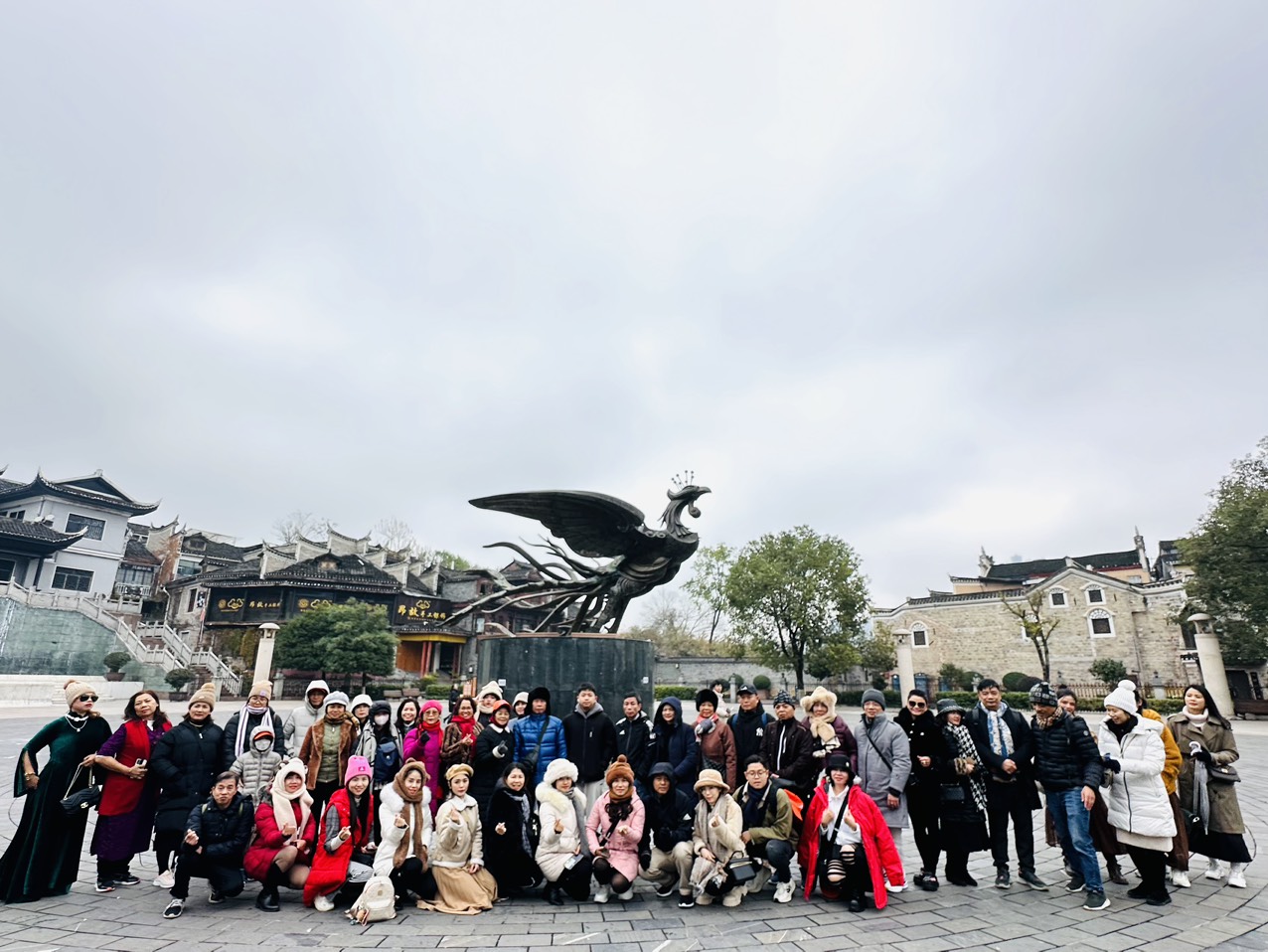 Ảnh Đoàn Phượng Hoàng cổ trấn Trung Quốc